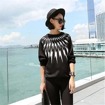2020 Eşofman Tişörtü Siyah Beyaz Yıldırım Baskı Kadın Hoodies Dış Giyim Uzun Kollu Kazak SS109