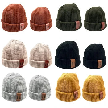 Bebek Örgü Şapka Erkek Kız Sonbahar Kış sıcak Çocuklar Bere Yetişkin Çocuk Ebeveyn-Çocuk Şapkaları Moda Bebek Kap Deri Etiket